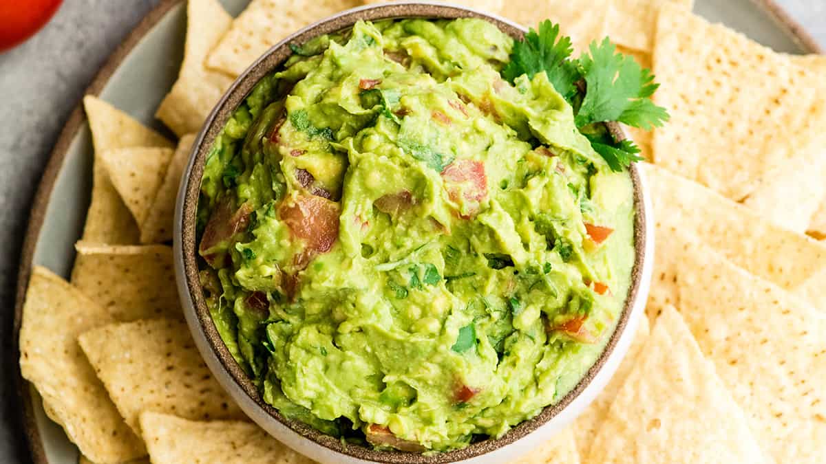 Mastering Easy Guacamole: Quick Recipe & Flavorful Tips